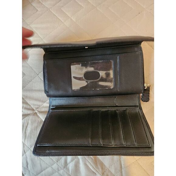 Hato Hasi Buxton GENUINE Black Leather wallet with side stiching and snap closur - Picture 4 of 8